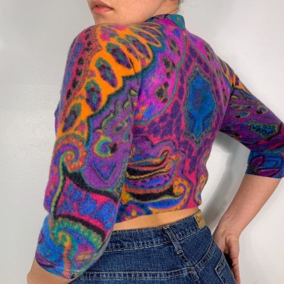 VINTAGE 90’s MULTI COLOR PATTERN KNIT TIGHT SWEATER - Picture 4 of 4